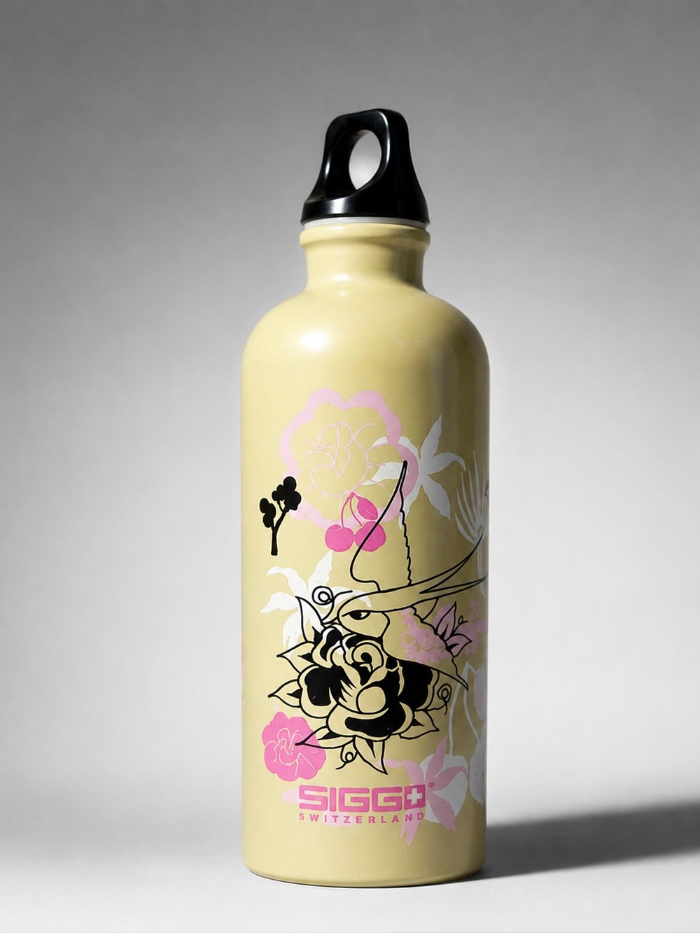 SIGG Switzerland Metal Water Bottle with Bird,‎ Dragon & Flower Design Cold Only